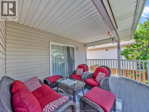 1045 Clover Avenue Windsor ON N8P 1V8