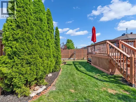 1045 Clover Avenue Windsor ON N8P 1V8