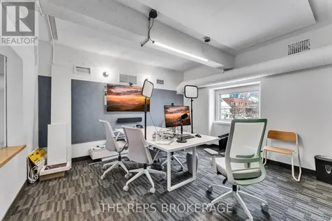 43 Eccles Street Ottawa ON K1R 6S3