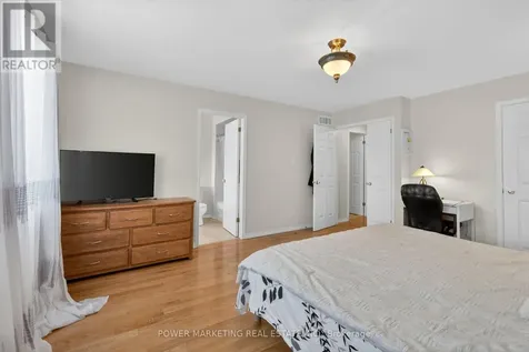 1654 Varennes Boulevard Ottawa ON K4A 4B2
