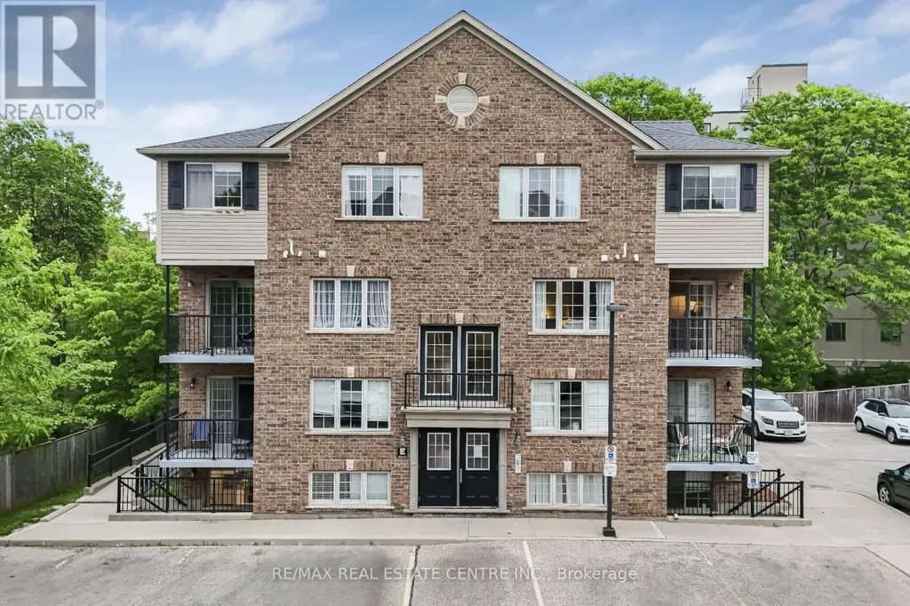 12 Holborn Drive Waterloo ON N2A 0A4