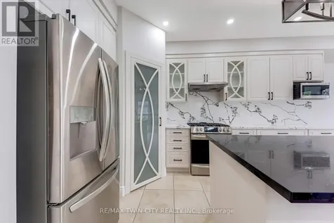 1263 Countrystone Drive Kitchener ON N2N 3S4