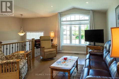 185 Mount Pleasant Street Brantford ON N3T 1T6