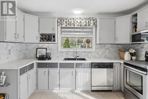 488 Mcconnell Drive Selwyn ON K9J 6X3