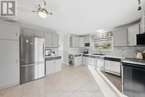 488 Mcconnell Drive Selwyn ON K9J 6X3