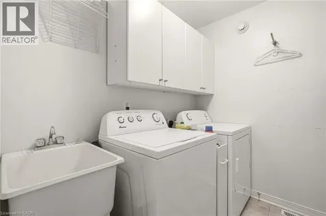 2140 Turnberry Road Burlington ON L7M 4L8