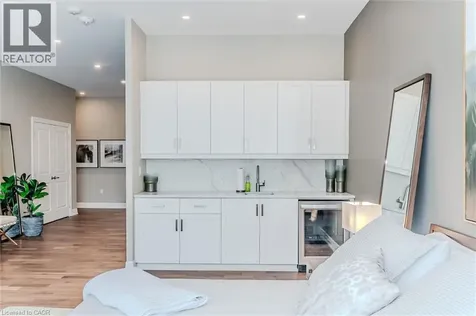 1878 Gordon Street Guelph ON N1L 0P4