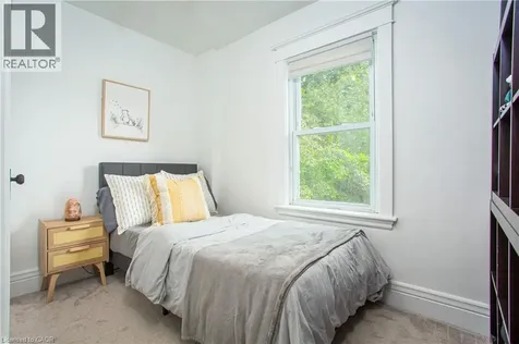 826 Beach Boulevard Hamilton ON L8H 6Z5