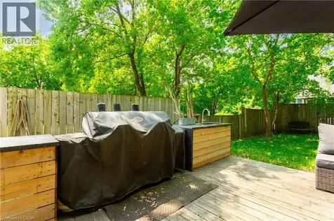 826 Beach Boulevard Hamilton ON L8H 6Z5