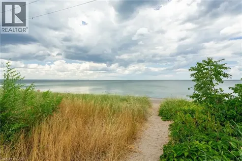 826 Beach Boulevard Hamilton ON L8H 6Z5