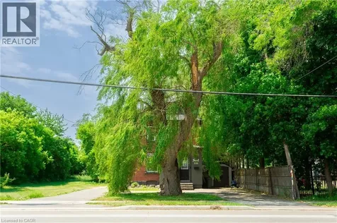 826 Beach Boulevard Hamilton ON L8H 6Z5