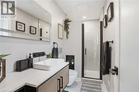 632 Steele Street Port Colborne ON L3K 4Y7