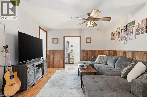 632 Steele Street Port Colborne ON L3K 4Y7