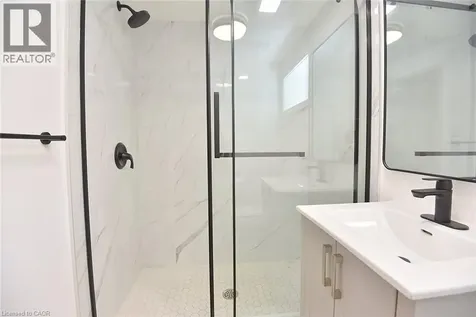 19 Gildea Street Hamilton ON L8V 2G6