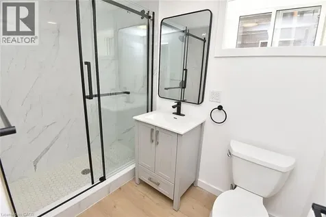 19 Gildea Street Hamilton ON L8V 2G6