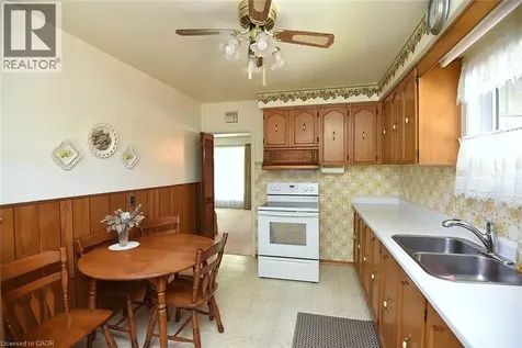 19 Gildea Street Hamilton ON L8V 2G6