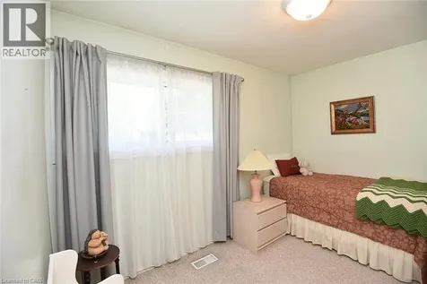 19 Gildea Street Hamilton ON L8V 2G6