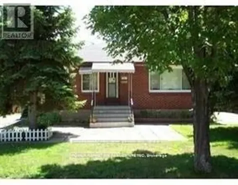 320 Fullerton Avenue Ottawa ON K1K 1K3