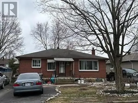 320 Fullerton Avenue Ottawa ON K1K 1K3