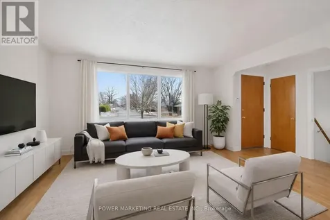 944 Eve Street Ottawa ON K1K 3R4