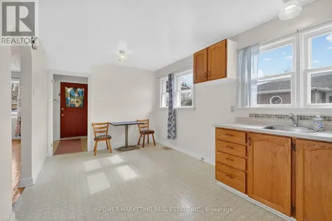 944 Eve Street Ottawa ON K1K 3R4