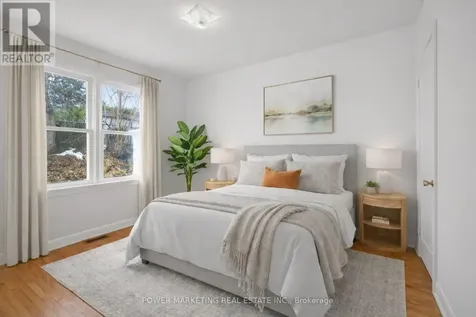 944 Eve Street Ottawa ON K1K 3R4