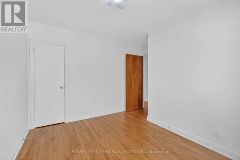 944 Eve Street Ottawa ON K1K 3R4