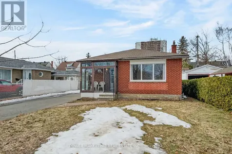 944 Eve Street Ottawa ON K1K 3R4