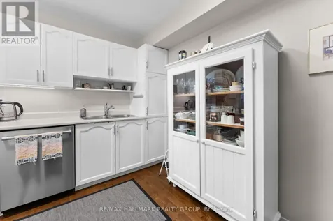 20 Royal Oak Court Ottawa ON K1T 3N9