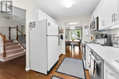 20 Royal Oak Court Ottawa ON K1T 3N9