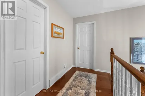 20 Royal Oak Court Ottawa ON K1T 3N9