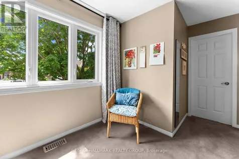 20 Royal Oak Court Ottawa ON K1T 3N9