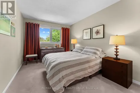 20 Royal Oak Court Ottawa ON K1T 3N9