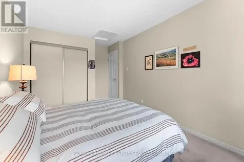 20 Royal Oak Court Ottawa ON K1T 3N9
