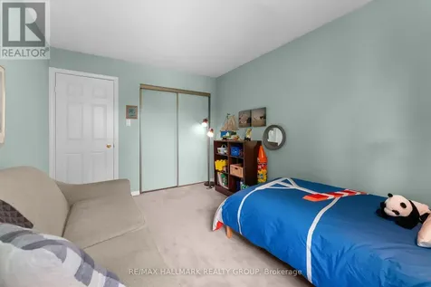 20 Royal Oak Court Ottawa ON K1T 3N9