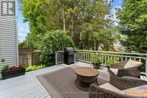 20 Royal Oak Court Ottawa ON K1T 3N9