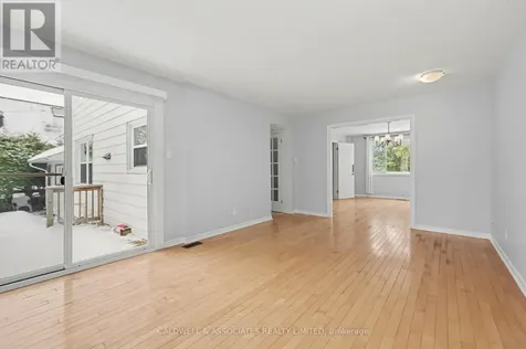 5 Arundel Avenue Ottawa ON K1K 0B1