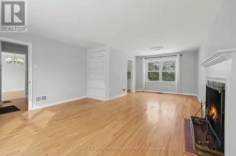 5 Arundel Avenue Ottawa ON K1K 0B1