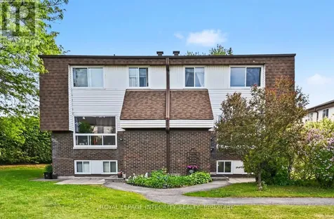 26A Lovell Lane Ottawa ON K2H 9B6