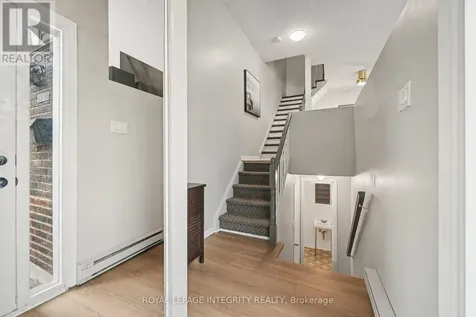 26A Lovell Lane Ottawa ON K2H 9B6