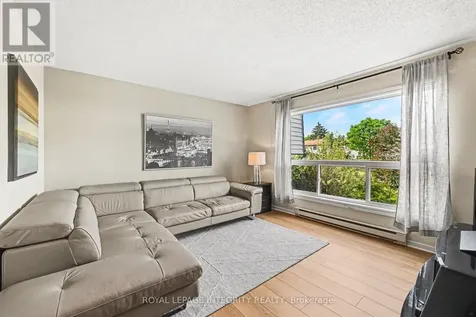 26A Lovell Lane Ottawa ON K2H 9B6
