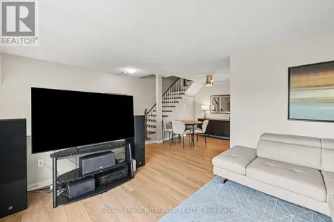 26A Lovell Lane Ottawa ON K2H 9B6