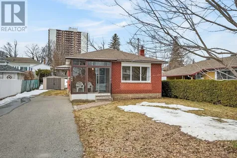 944 Eve Street Ottawa ON K1K 3R4