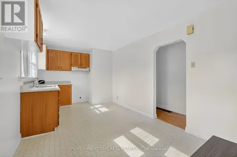 944 Eve Street Ottawa ON K1K 3R4