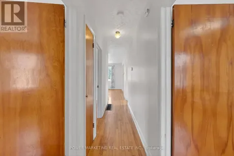 944 Eve Street Ottawa ON K1K 3R4