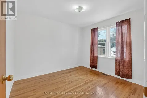 944 Eve Street Ottawa ON K1K 3R4