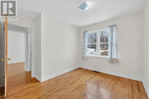 944 Eve Street Ottawa ON K1K 3R4