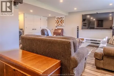 35 Crystal Drive Chatham ON N7M 3C6