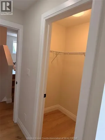 2936 Langlois Avenue Windsor ON N8X 4M7