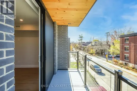 35 Monk Street Ottawa ON K1S 3Y7